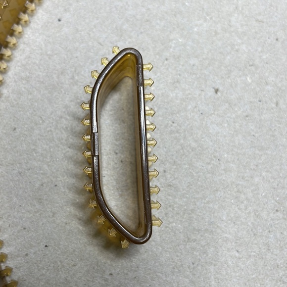 Bumpits poof up hair accessories 3 sizes & styling instruction guide - Picture 4 of 6